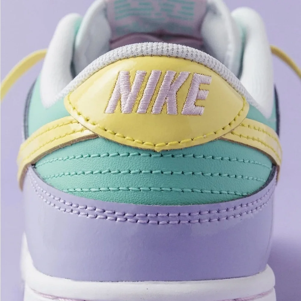 Nike dunk Easter  Brand new